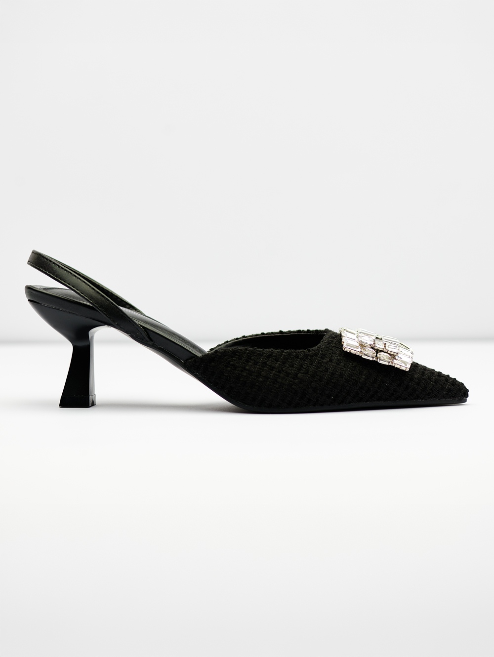 W002-BLACK-4