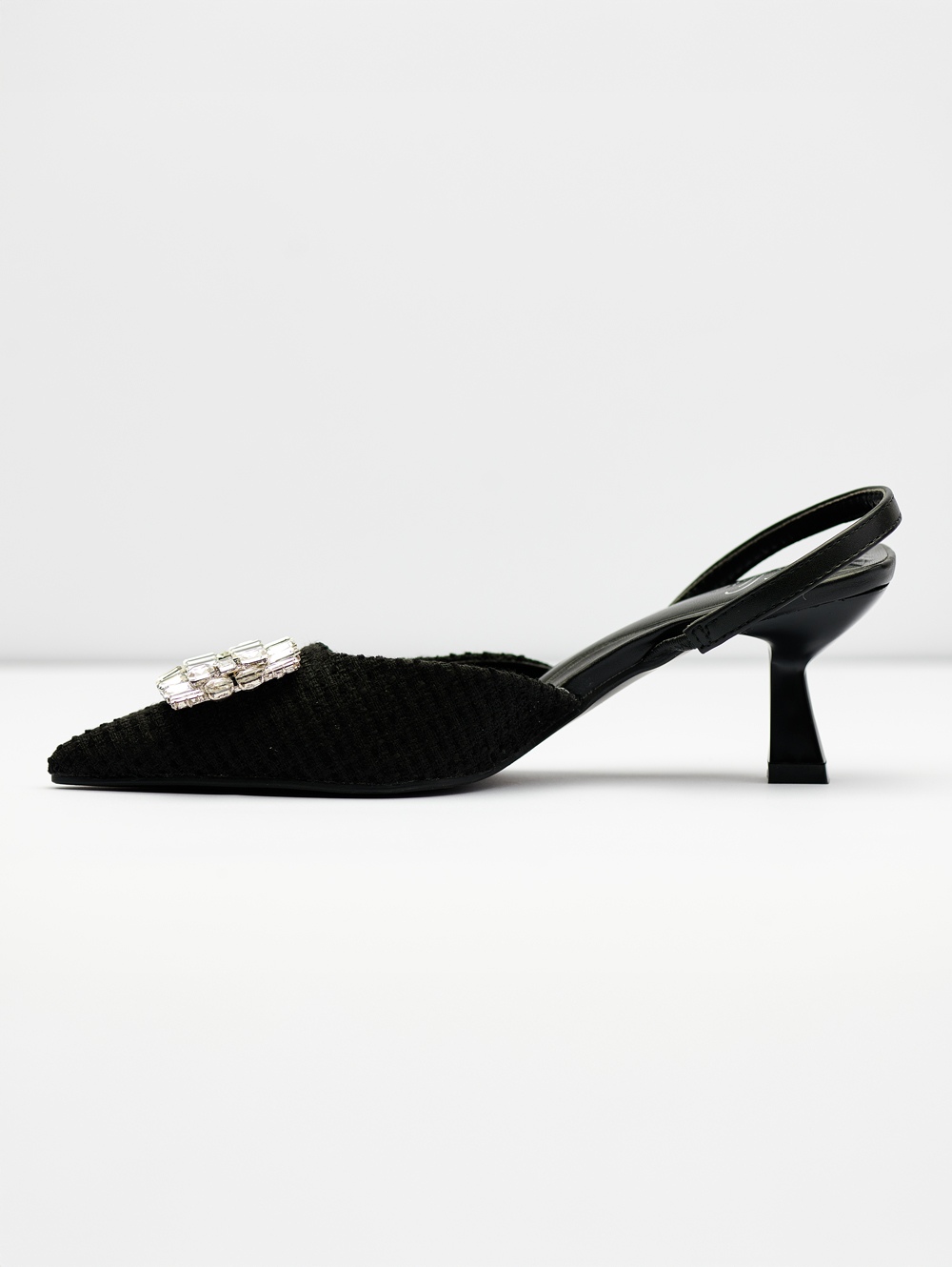 W002-BLACK-5
